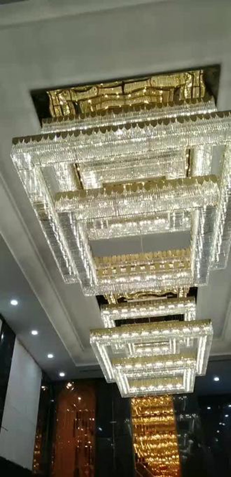 商业照明灯具:以光为笔绘就繁华